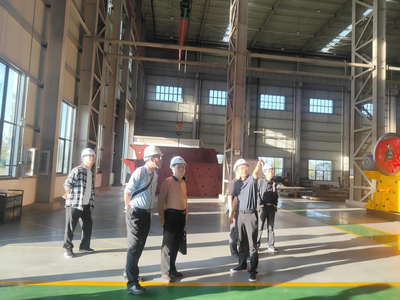 松滋市城關市場監管所積極開展企業走訪服務工作，提供法律咨詢助力企業發展